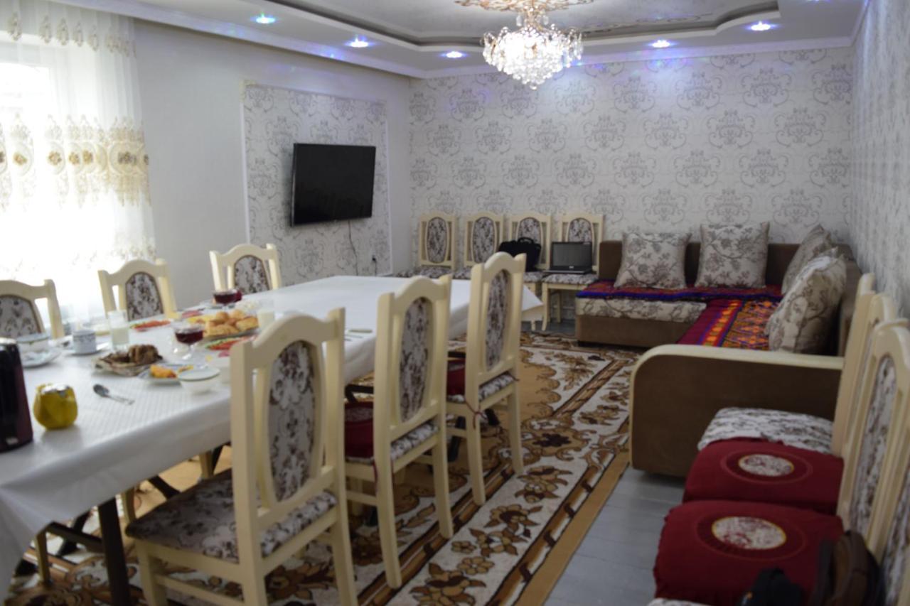 Naryn Guest House Exteriér fotografie