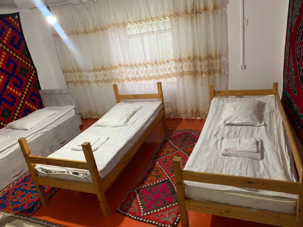 Naryn Guest House Exteriér fotografie