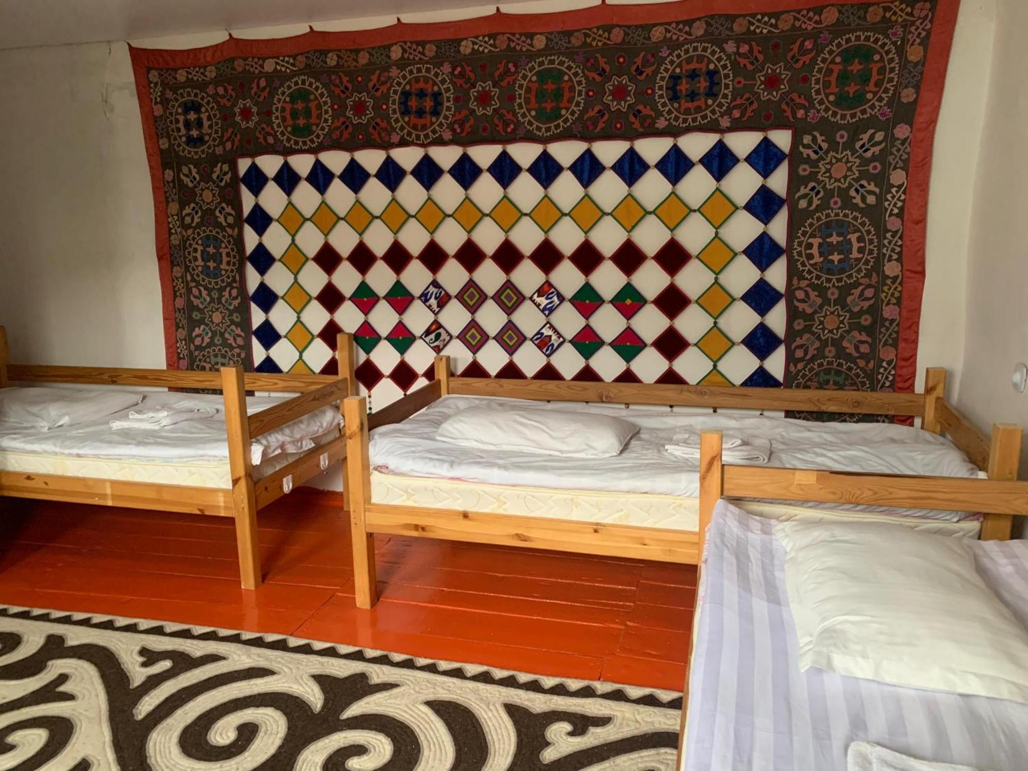 Naryn Guest House Exteriér fotografie